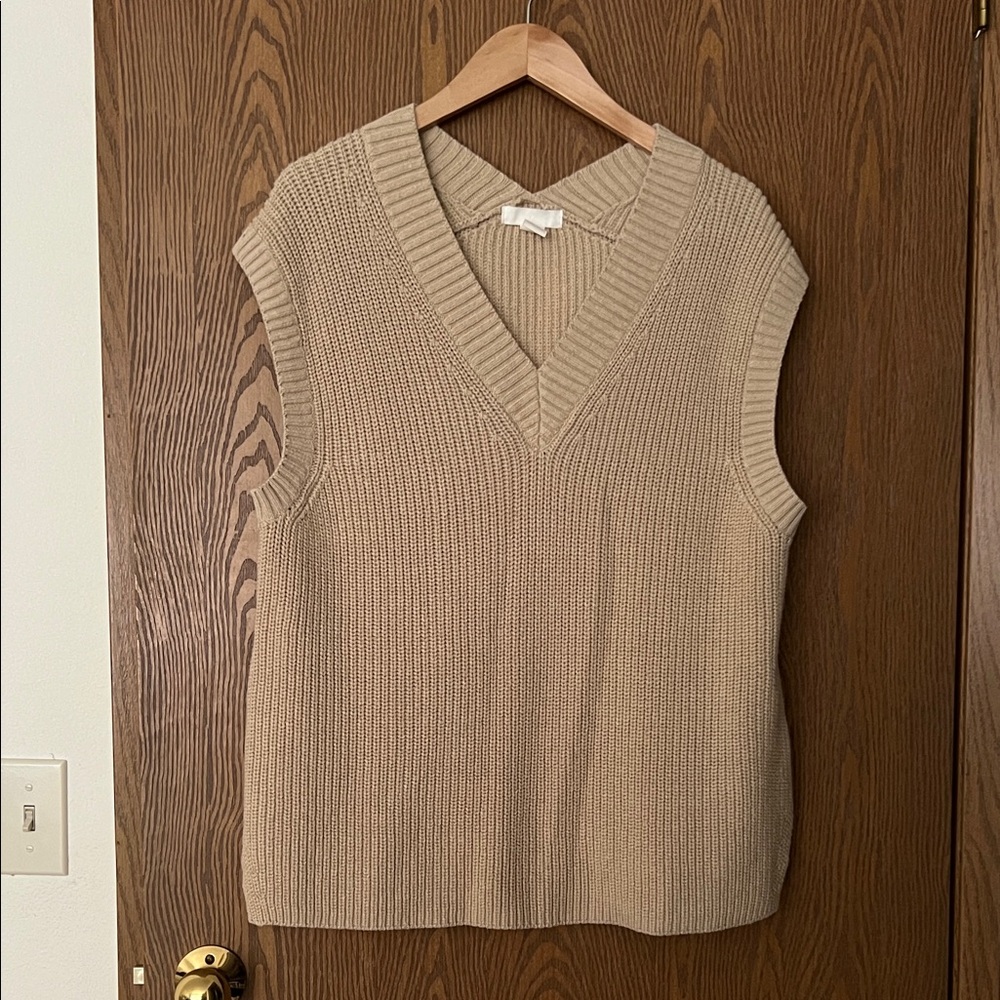 H&M V-Neck Sleeveless Sweater vest